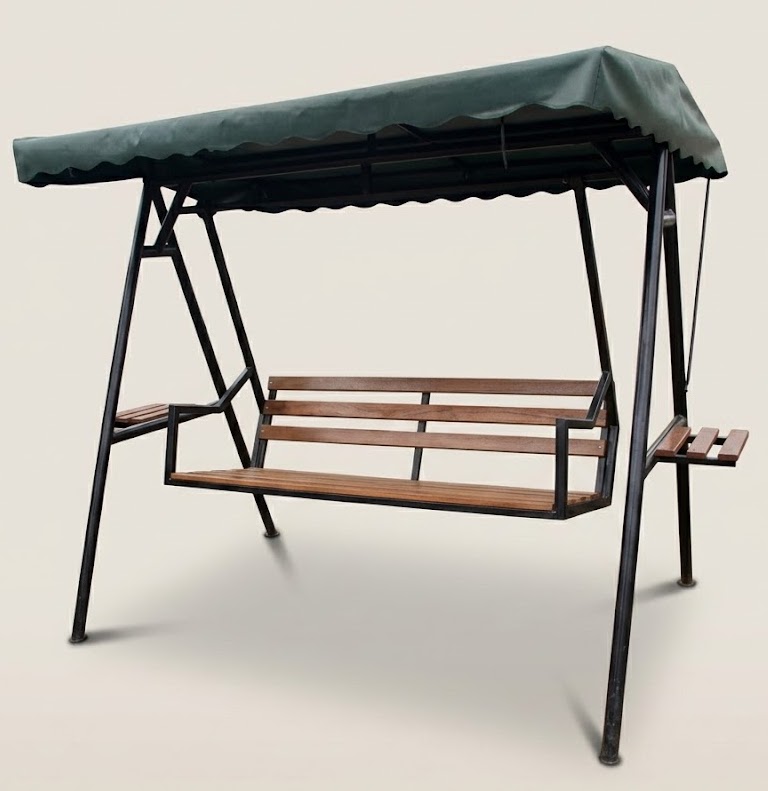 Febe Swahili Daybed — handcrafted African outdoor from Kenya