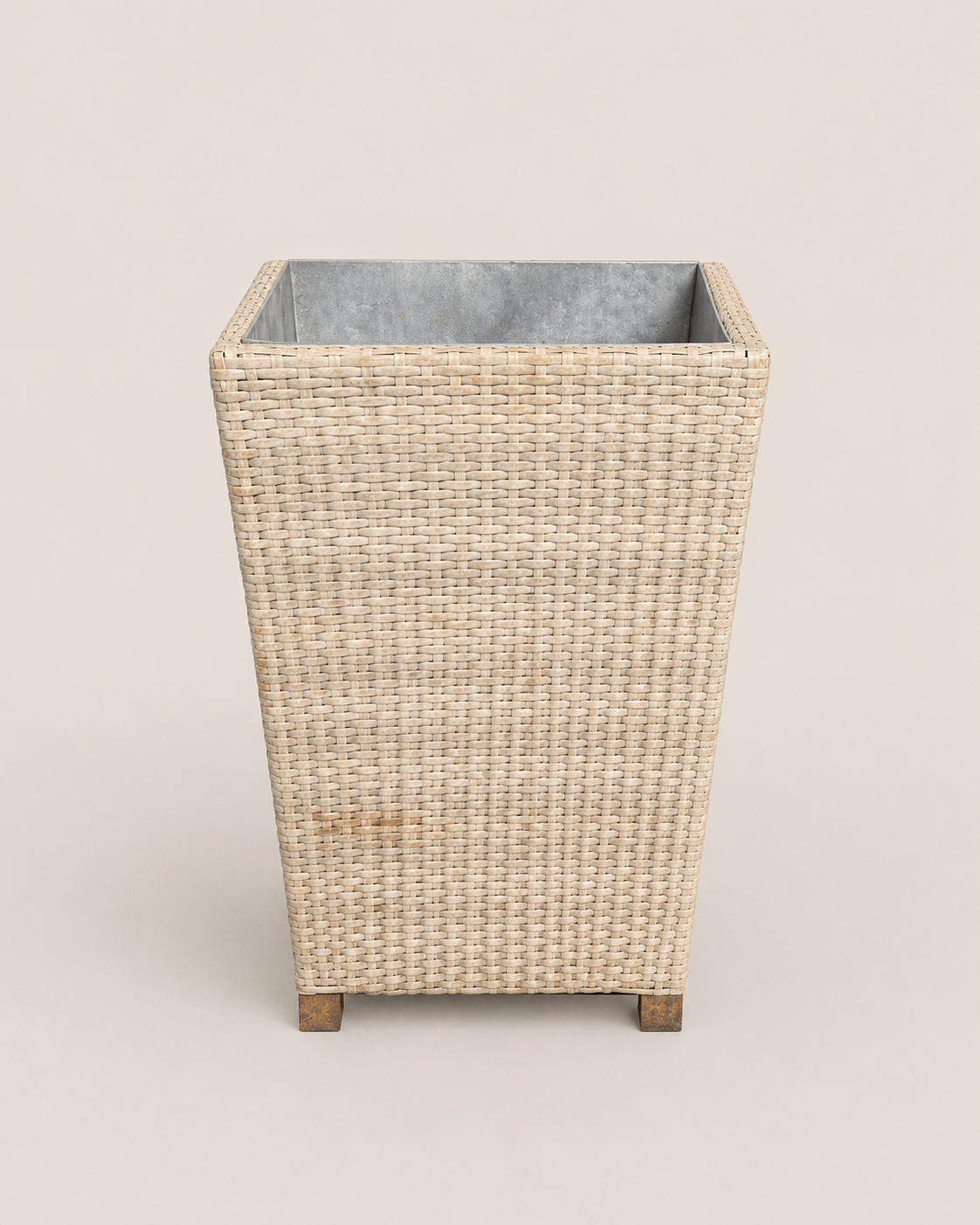 Elian Planter — handcrafted African outdoor from Kenya