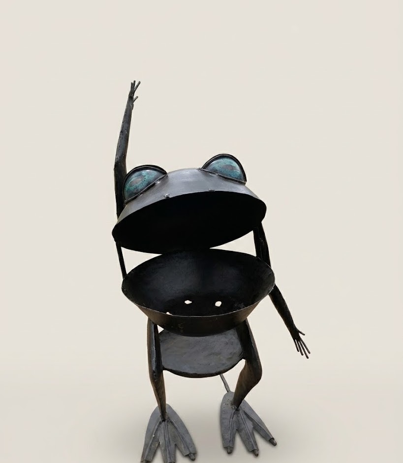 Cdera Amphibian Art Sculpture, Kifaru Amphibian Sculpture — handcrafted African outdoor from Kenya