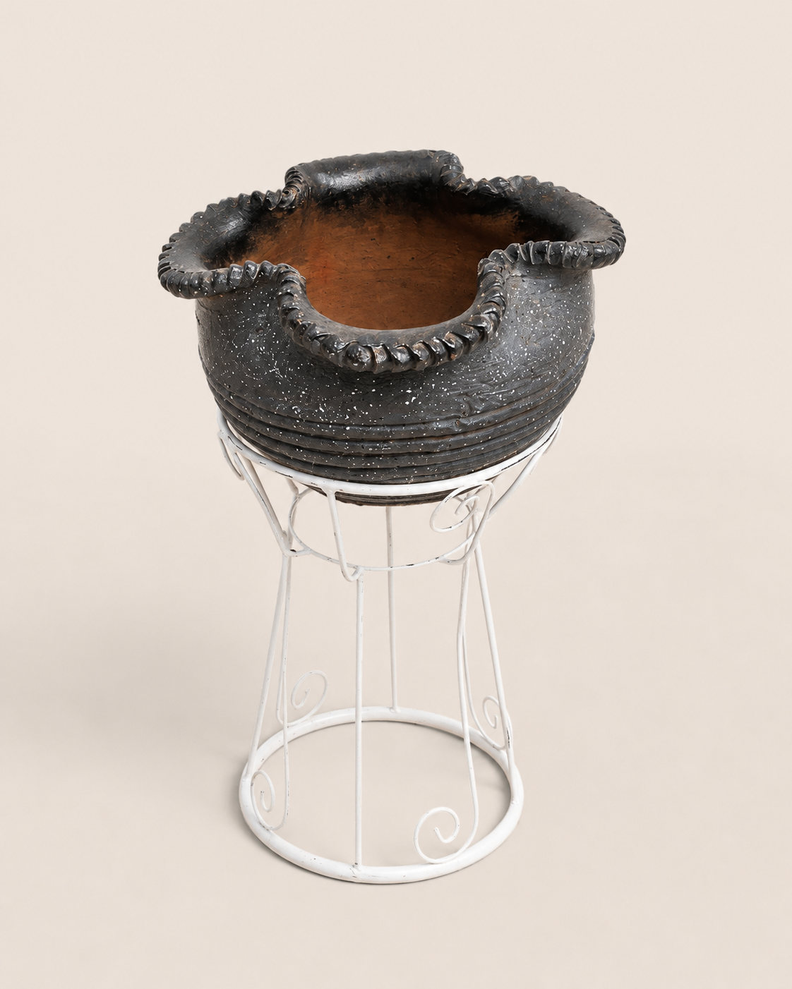 Cidaga Clay Planter — handcrafted African outdoor from Kenya