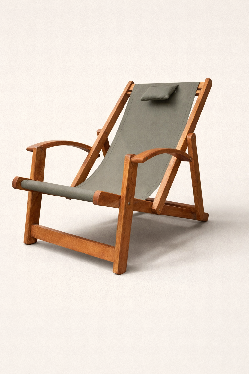 Uthabiti foldable lounge chair — handcrafted African outdoor from Kenya